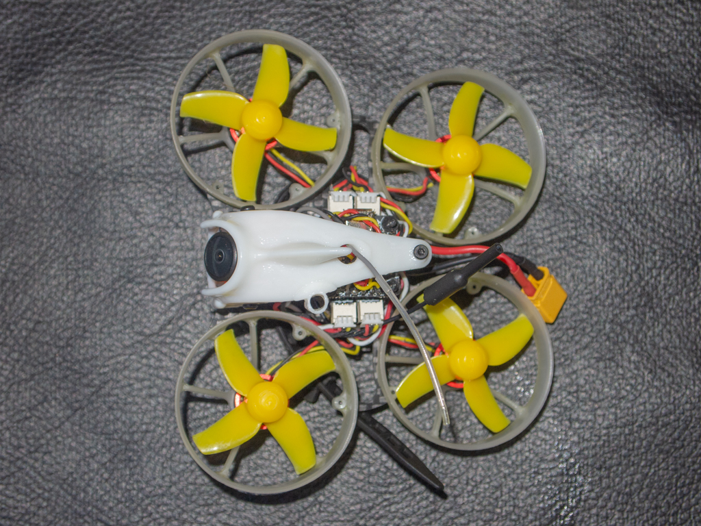 (German) fullspeed tiny leader 75mm caddx turtle v2 yellow screen runcam mods